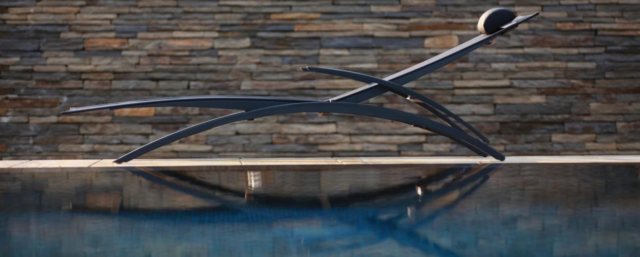 O-zon-Lounger-scaled-2560x1027